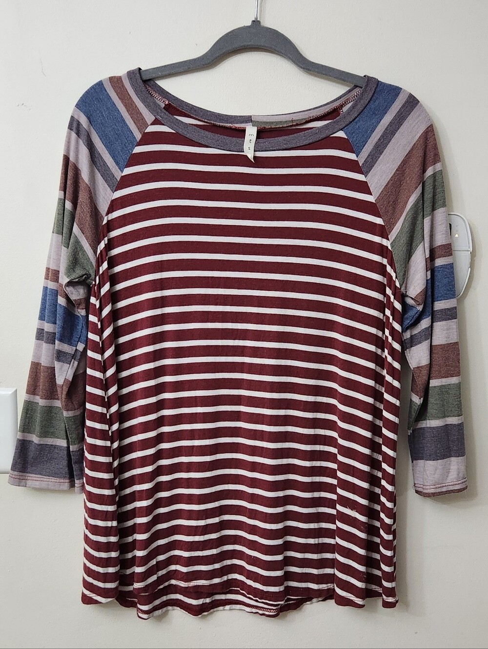 MTS Striped Colorblock Raglan Top Size Large